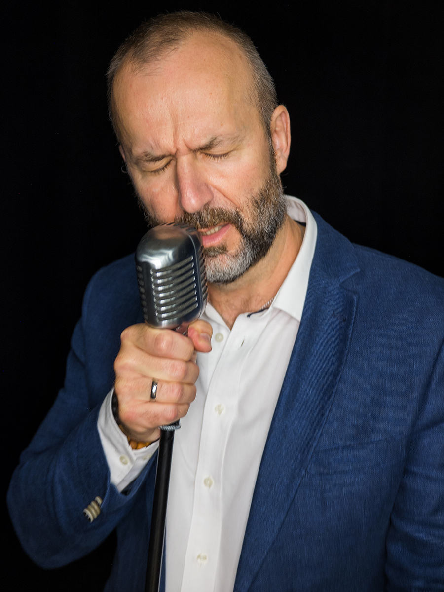 Konrad Pawicki — sesja zdjęciowa